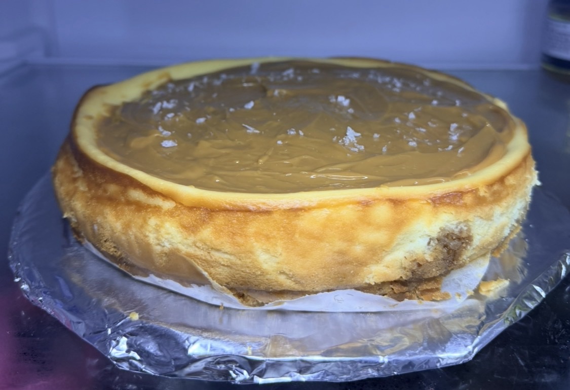 Caramel cheesecake with sea salt